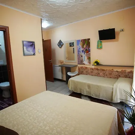 Golden Dreams Bed & Breakfast 4*