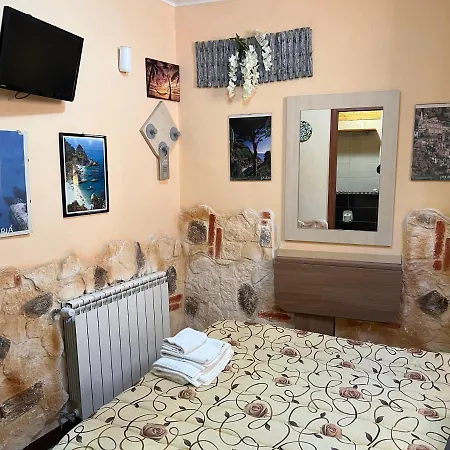 Golden Dreams Bed & Breakfast