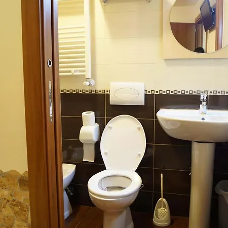 Golden Dreams Bed and Breakfast 3*