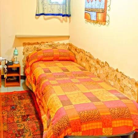 Golden Dreams Bed & Breakfast