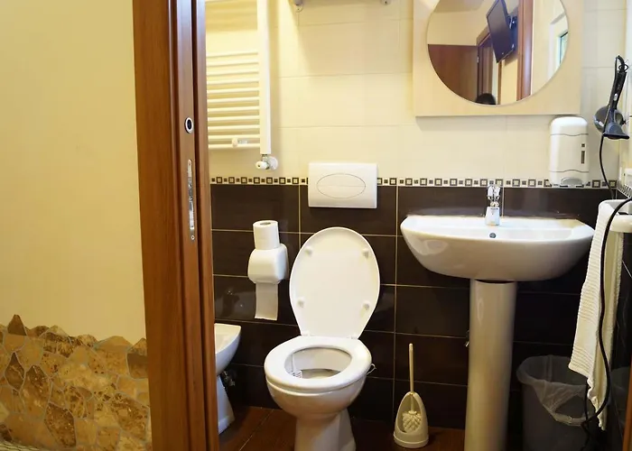 Golden Dreams Bed & Breakfast 4*